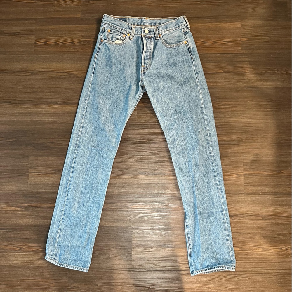 Vintage blue 501 Levi’s jeans. Size 30w 34l.
